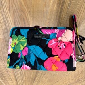 Vera Bradley Crossbody/Wristlet-New